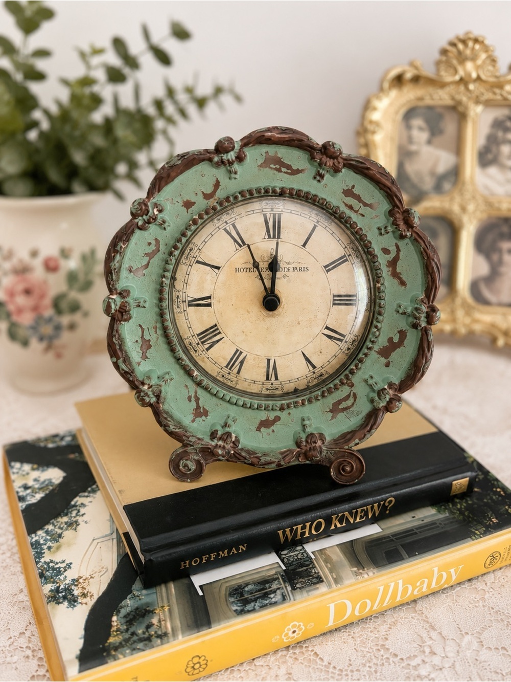 Vintage Distressed Hotel de Ville de Paris Table Clock